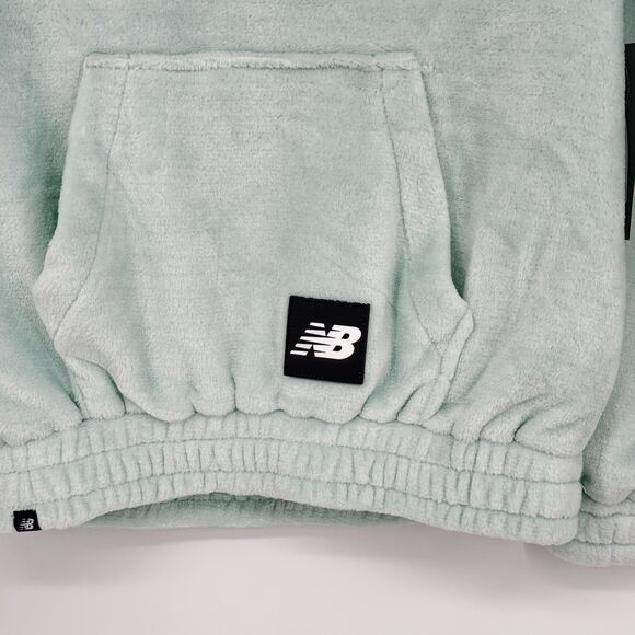 New Balance Girls Large 14/16 Hooded Pullover 100% Polyester Light Green - Picture 3 of 5